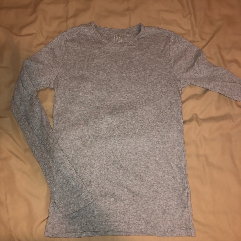 Gap grey sweater. Made in Jordan